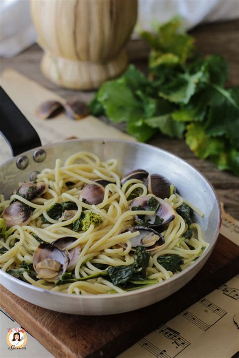 Spaghetti Con Vongole E Cime Di Rapa Anche Bimby Primo Piatto Facile