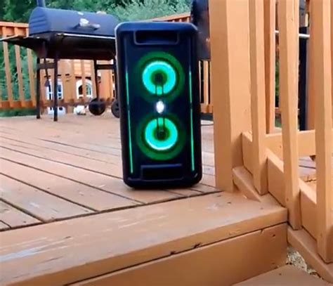 Onn Wireless Party Speaker With Led Lighting