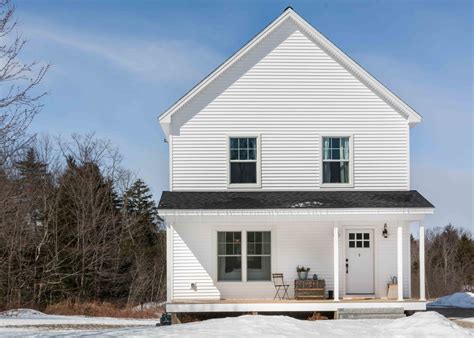 Great Falls Farmhouse Farmhouse Exterior Portland Maine By Mgm Builders Houzz