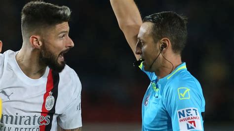 Serie A Sei Gli Squalificati Stop Lungo Per Olivier Giroud