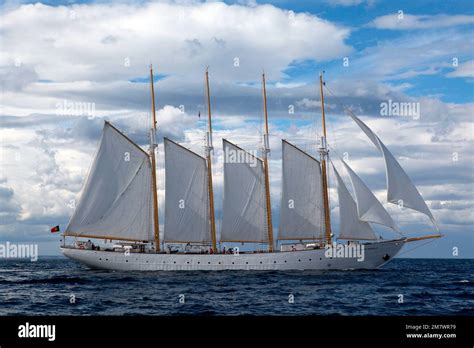 Portuguese Schooner Santa Maria Manuela Hartlepool Race Start