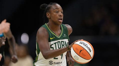 Storms Jewell Loyd Accuses Referees Of Bias As Wnbas Officiating