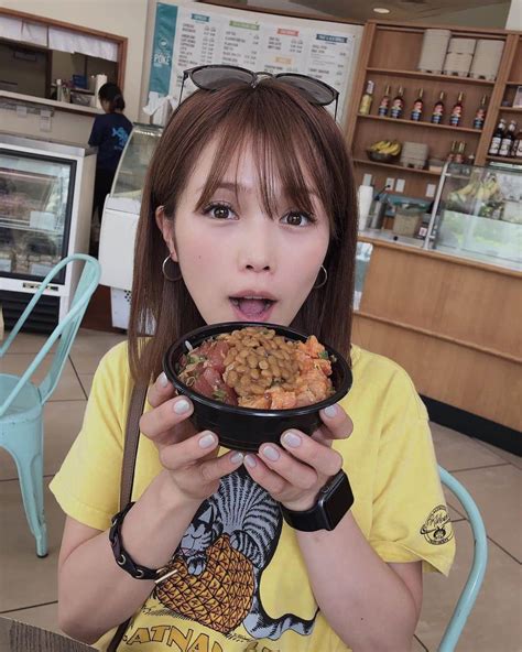 沢辺りおんさんのインスタグラム写真 沢辺りおんinstagram「2019年2度目のhawaii！！ 到着してまずは腹ごしらえですん