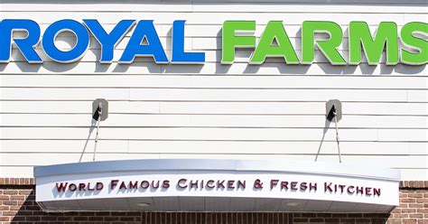 Police Searching For Four Suspects In Armed Robbery At Royal Farms In