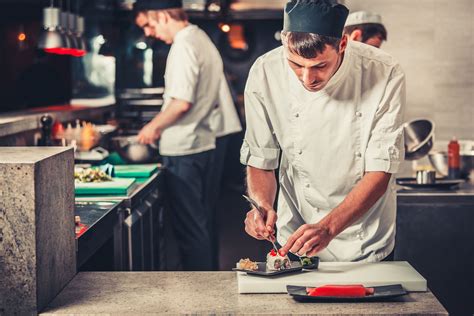 Commis de Cuisine Métier Études Salaire Educatel