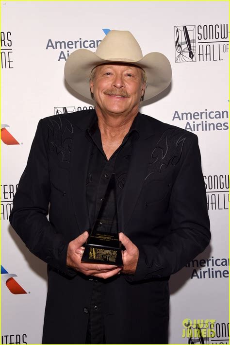 Country Singer Alan Jackson Reveals Hes Been Living With A