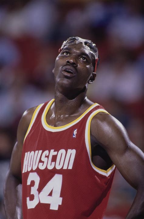 Hakeem Olajuwon Net Worth - Wiki, Age, Weight and Height, Relationships