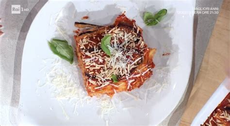 É Sempre Mezzogiorno Ricetta Lasagne Alla Norma Di Fabio Potenzano