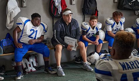 Home Team 2022 Movie Review - Unengaging Sports Dramedy