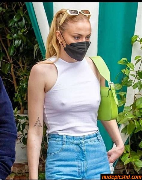 Sophie Turner Tits See Through Hot Actress Nude Leaked Porn Photo