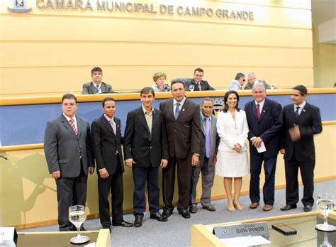 Vereador Carl O Entrega T Tulo De Visitante Ilustre A Engenheiro Que