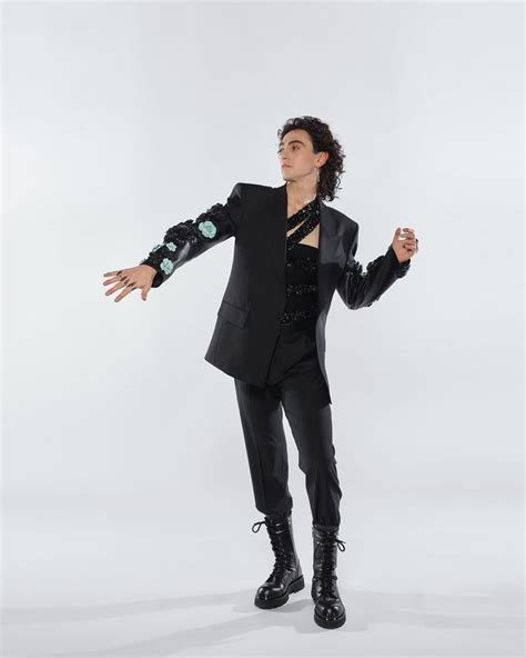 Michele Bravi Outfit Sanremo 2022 Roberto Cavalli Style Fashion