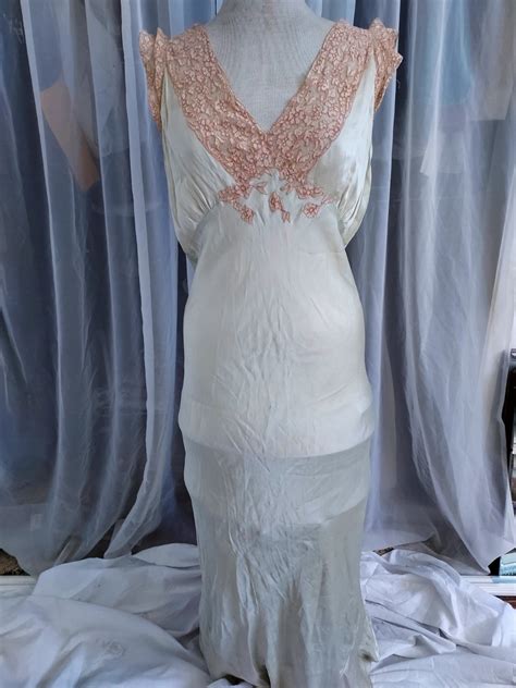 1940 S 1930 S Vintage Lingerie Nightgown Silk Cut On Gem