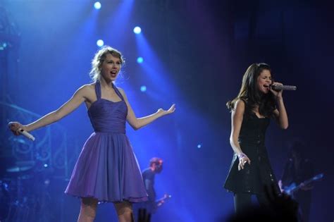 Taylor Swift Y Selena Gómez Cómo Surgió La Amistad De Las Cantantes