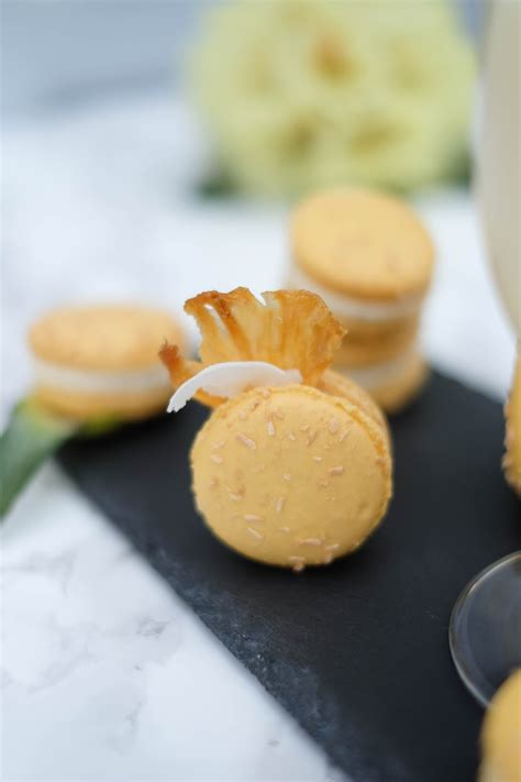 Pina Colada Macarons Marion S Kaffeeklatsch