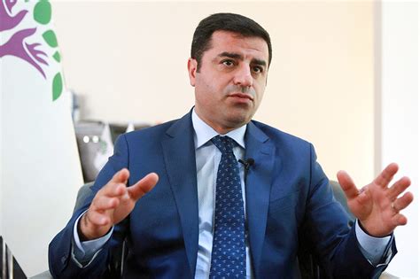 Selahattin Demirtaş aktif siyaseti bıraktığını açıkladı welayetnews