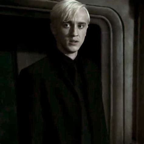 Pin By On Hogwarts Draco Malfoy Aesthetic Harry Potter Draco