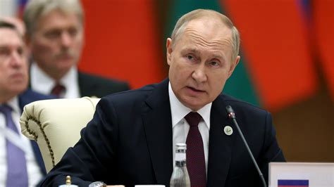 Putin Vows To Press Attack On Ukraine Courts Indias Modi