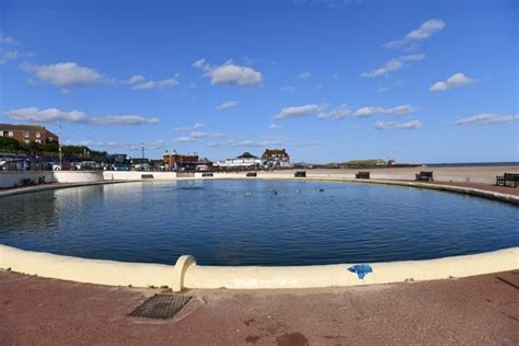 Gorleston On Sea Model Boat Pond © Michael Garlick Cc By Sa20