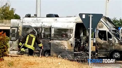 Incidente A Villanova Di Ostuni Nel Brindisino Incendio Di Un Furgone