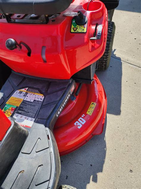 Nearly New Craftsman R Riding Mower With Grass Catcher Ronmowers