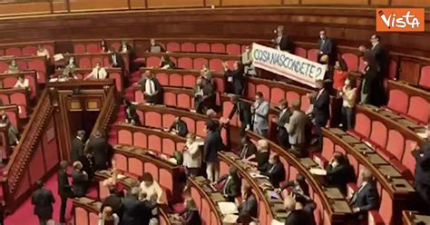 Coronavirus In Aula La Protesta Dei Senatori Della Lega Contro La