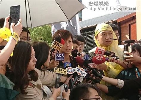 熱爆娛樂 逃犯末路修例風波：何韻詩台灣遊行 遭不明人士淋紅油 何韻詩修例風波逃犯末路