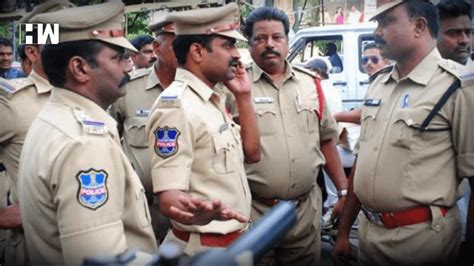 Telangana Police Apprehend 4 Involved In Gold Smuggling HW News English