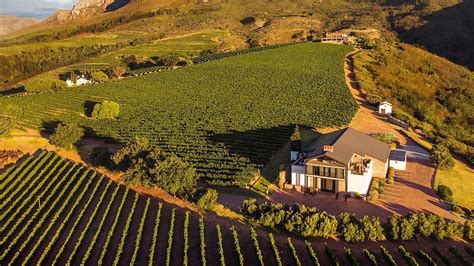 South Africa – Fine Wine And Gourmet Experiences