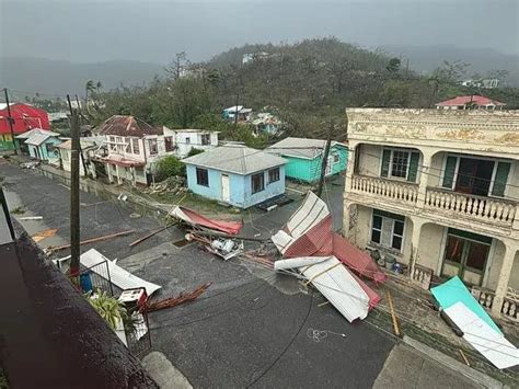 Beryl Toc Tierra En Isla Carriacou Como Categor A Radio Camoapa