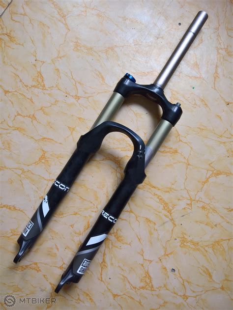 Pred M Rock Shox Recon Mm Odpru En Vidlice Na