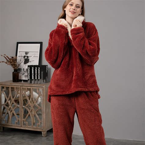 Pyjama Polaire Pour Femmes En Peluche • Tous En Pyjama