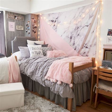 51 Elegant Dorm Room Decorating Ideas Godiygo Com