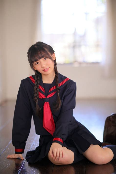 女子高生 — Nrshs 尾野寺みさ Knee Socks Photo Reference Uniform Mini Skirts