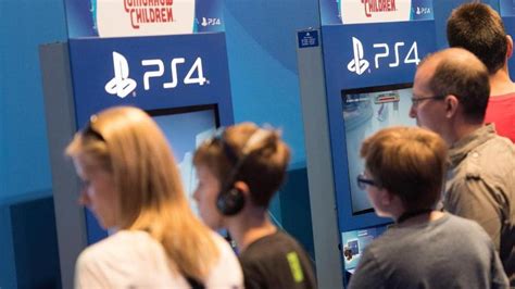 Jahresprognosen erhöht Playstation treibt Sony Gewinn ZEIT ONLINE