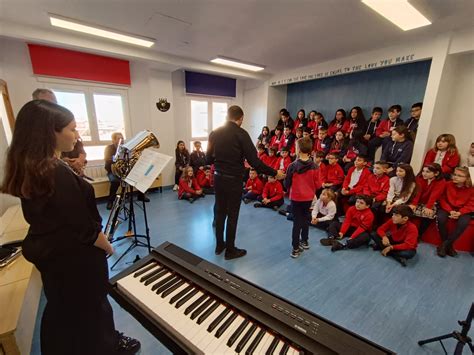 El colegio Santísima Trinidad celebra el día de Santa Cecilia con la