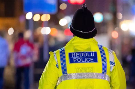 Police Officer Sacked For Filming Solo Sex Act In Patrol Car While On Duty The Mirror