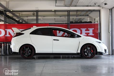 Testaa Honda Civic Type R N Rburgringin Omistaja Videolla