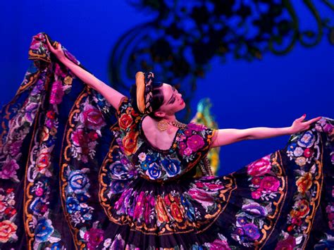 El Ballet Folkl Rico De M Xico Fue Fundado Por Amalia Hern Ndez En