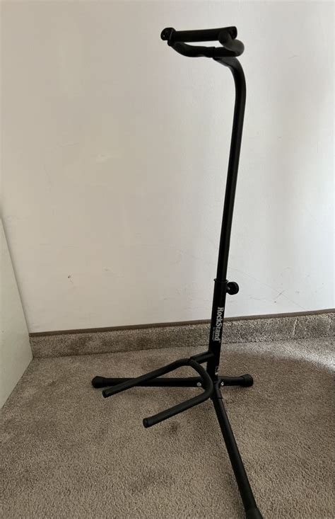 Стойка за китара гр. Гоце Делчев • OLX.bg