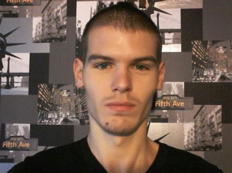 Milf blonde féminine pour exhib cam avec jeunes étalons TBM Delicieuse69 Femme cougar