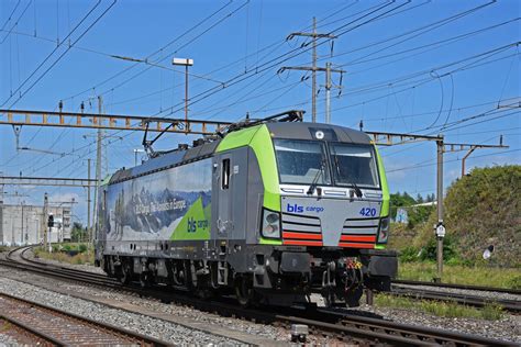 Siemens Vectron Der Bls Durchf Hrt Solo Den Bahnhof Pratteln