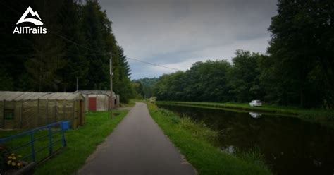 Bains Les Bains Les Meilleures Randonnées Le Long Dune Rivière En