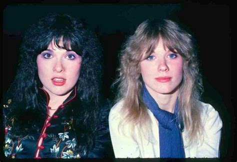 The Heart Band Sisters 33 Lovely Pics Of Ann And Nancy Wilson Together