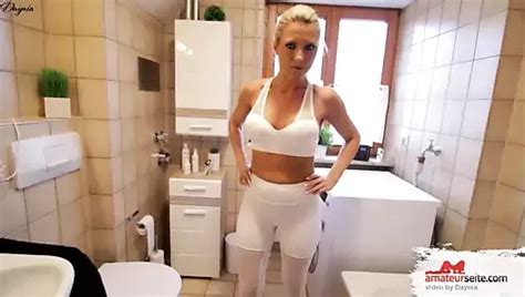 Versaute Weihnachtszeit Perverser Hardcore Fick in alle Löcher DAYNIA xHamster