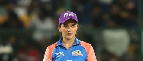 Amelia Kerr Explains How Mi Put Up Their Best Fielding Performance