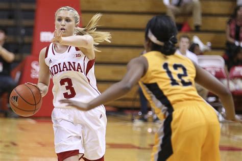 Hoosiers women's basketball earn 2nd win behind Buss’ 22 points ...