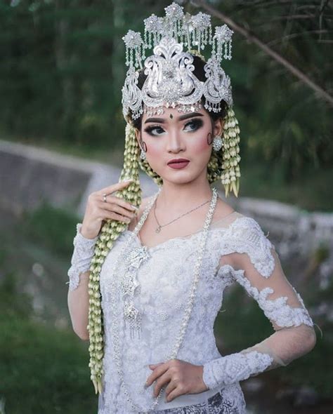 Pin Oleh Margaretha Erly Di Art Di Pengantin Baju Pengantin Wanita