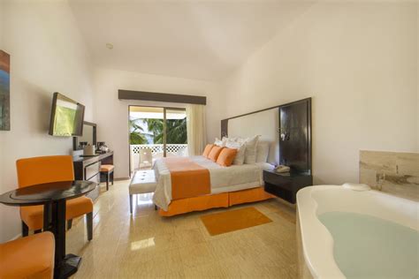 Viva Wyndham Dominicus Palace All-Inclusive Resort