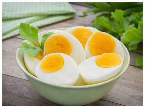 Should We Avoid Eating Egg Yolks During Summers